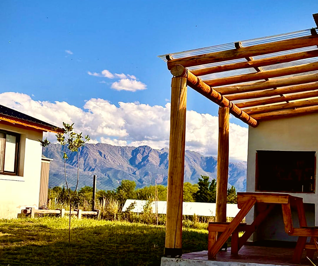 Pérgola con vista a las sierras